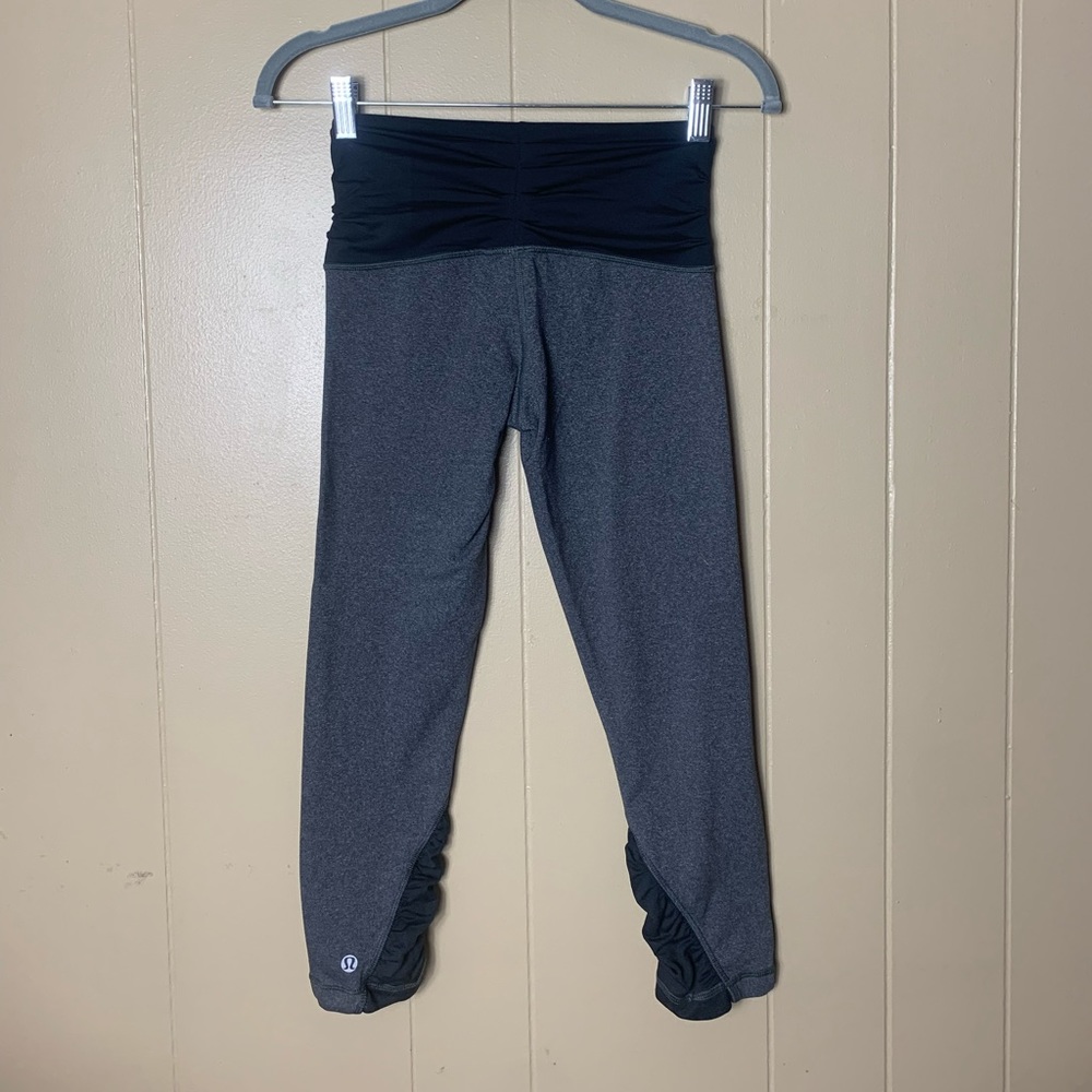 (Lululemon) cropped, ruched legging, 4